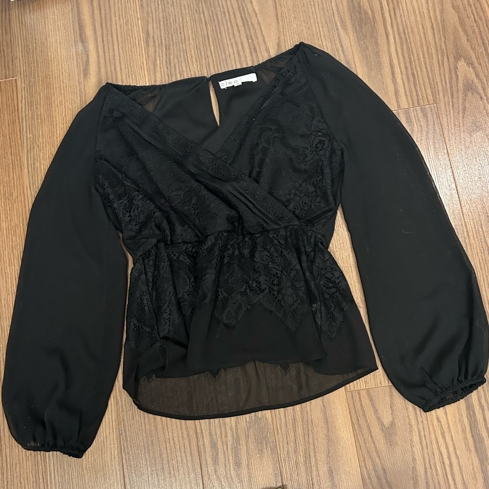 Cleo xs lace top